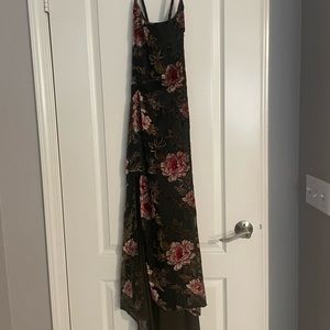 Women’s spaghetti strap maxi dress